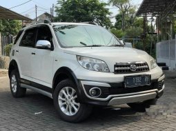 Jual mobil bekas murah Daihatsu Terios TX ADVENTURE 2014 di Jawa Timur
