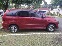 Toyota Veloz 1.5 M/T Merah 4
