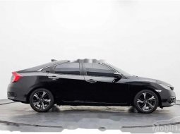 Mobil Honda Civic 2018 ES terbaik di DKI Jakarta 1