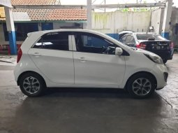 Mobil Kia Picanto 2012 SE 3 terbaik di Jawa Barat 6