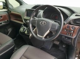 Mobil Toyota Voxy 2020 dijual, DKI Jakarta 3