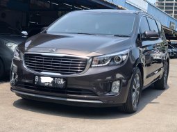 KIA GRAND SEDONA ULTIMATE AT COKLAT 2017 HARGA DISKON!! 3