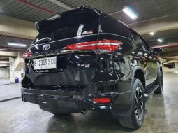 Jual mobil Toyota Fortuner VRZ 2017 bekas, DKI Jakarta 5