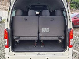 PROMO All New Toyota Hiace Commuter 2022 Jabodetabek 5