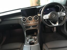 Mercedes Benz C3000 AMG 2.0 AT 2019 6