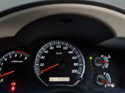 Toyota Kijang Innova V A/T Gasoline 2012 Abu-abu 2