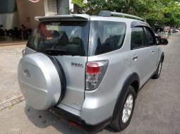 Jual Daihatsu Terios TX 2015 harga murah di Jawa Timur 9