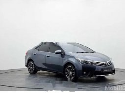 Mobil Toyota Corolla Altis 2015 V terbaik di Jawa Barat