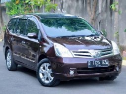 Jual cepat Nissan Grand Livina Ultimate 2011 di Banten