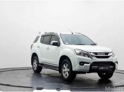 Mobil Isuzu MU-X 2017 2.5 terbaik di Jawa Barat 6