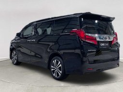 Toyota Alphard 2.5 G A/T 9