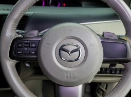 Mazda Biante 2.0 SKYACTIV A/T 2015 Hitam 18