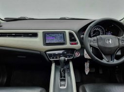 Honda HR-V 1.8L Prestige 2015 Hatchback 15