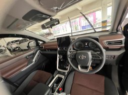 Toyota Kijang innova Zenix Penawaran khusus Akhir Tahun 8