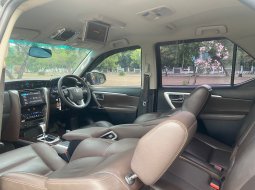 Toyota Fortuner 2.4 VRZ TRD AT 2017 Hitam 8