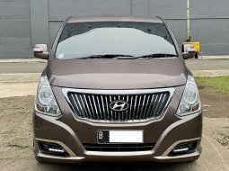 Hyundai H-1 Royale Diesel at 2018 Coklat 3