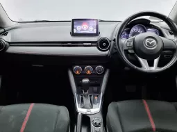 Mazda 2 R AT 2015 Hatchback 6