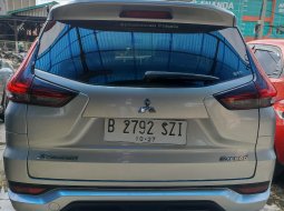 Mitsubishi Xpander Exceed A/T 2017 Silver 3