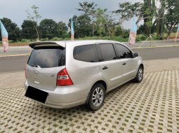 Nissan Grand Livina Ultimate 2009 6