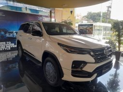 Promo Awal Tahun Toyota Fortuner New 4x2 2.8 GR Sport A/T DSL 2023 2