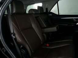 Toyota Fortuner 2.4 VRZ AT 2018 Hitam 7