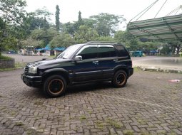 Dijual cepat mobil Suzuki Grand Escudo 2.0 2