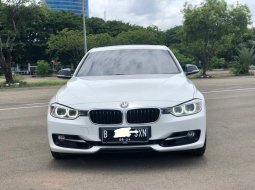 BMW 3 Series 328i 2014 HARGA SPECIAL 2