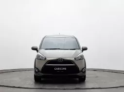 Toyota Sienta V 2017 4