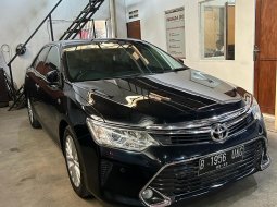 Toyota Camry V 2018 AT Hitam 1