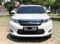 Toyota Harrier 2.0 at  2015 Putih 3