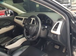 Honda HR-V 1.8L Prestige 2016 kondisi istimewa 8