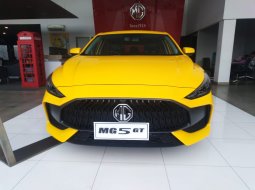 MG 5 GT Magnify 1.5 CVT 2022 Kuning Clearance Sale 5