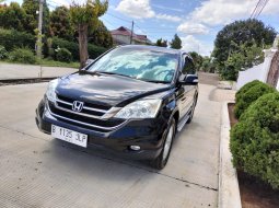 Honda CR-V 2.4 i-VTEC 2011 Hitam 2