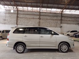 Toyota Kijang Innova V 2013 5