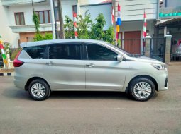 Suzuki Ertiga GX MT 2018 Silver MT SUPER LIKE NEW 4