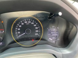 Honda HR-V E CVT 2017 Hitam 10