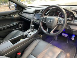 Honda Civic Hatchback RS at 2021 Biru 9