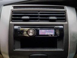  2015 Nissan GRAND LIVINA XV 1.5 11
