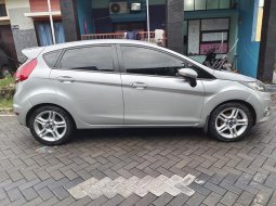 Ford Fiesta Hatchback 2