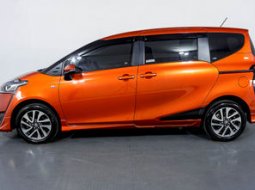 Toyota Sienta Q CVT 2017 3