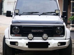 Daihatsu Taft GT F-73 4x4 Diesel 5-Speed