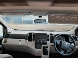 Promo Toyota Hiace Commuter 2023 6