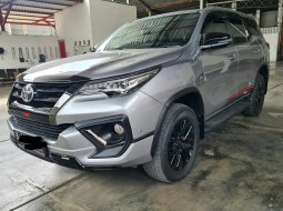 Toyota Fortuner VRZ TRD 2.4 Diesel AT ( Matic ) 2019 Silver Km 42rban Kick Sensor 3