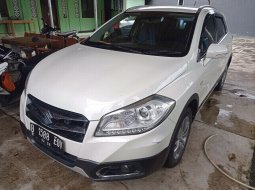 Jual mobil Suzuki SX4 S-Cross Manual 2016 3