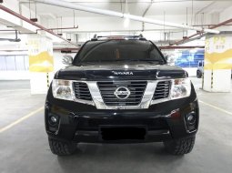 NISSAN NAVARA SPORTS 4x4 AT 2012 HITAM 1