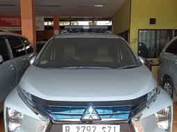 Mitsubishi Xpander EXCEED 2017 Silver 4