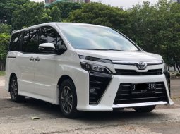 Toyota Voxy 2.0 A/T 2018 HANYA 300 JUTA!!
