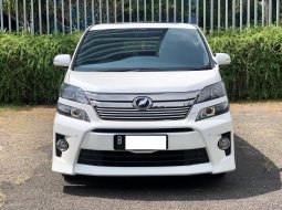 PROMO DISKON TDP - Toyota Vellfire Z Golden Eye at 2013 Putih