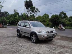 Nissan x trail 2006 STt. Surat lengkap plat K 3