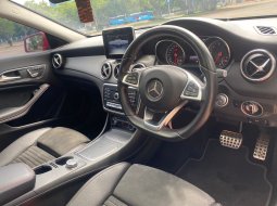 Mercedes-Benz CLA 200 AMG Line 2018 KM LOW 8